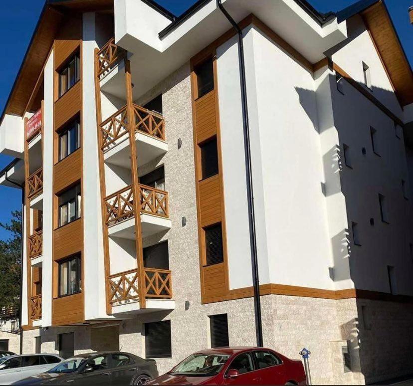 Jellenaa Apartamento Zlatibor Exterior foto